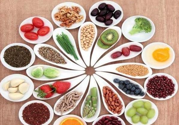 营养物质|红枣是胃病“催化剂”?医生:想要胃健康,3种红色食物尽量远离