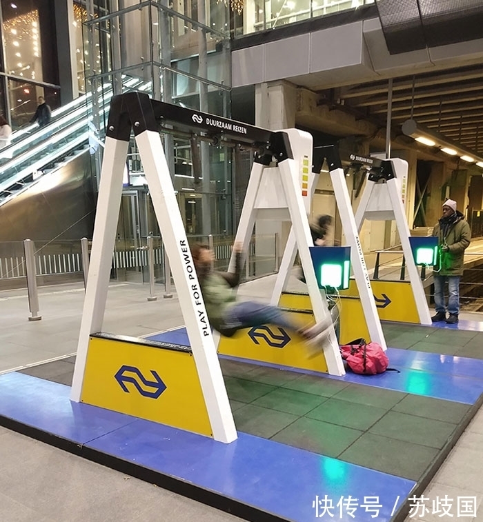 我们的生活|50个人性的国外设计,日本卫生间设计得太贴心,再也不怕丢东西