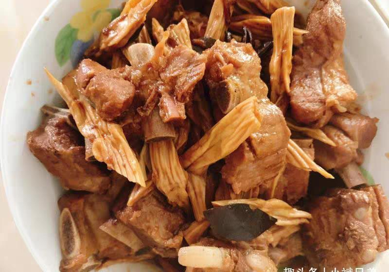 做法|排骨焖腐竹最好吃的做法,肉质鲜美嫩滑香味浓郁,腐竹芳香入味