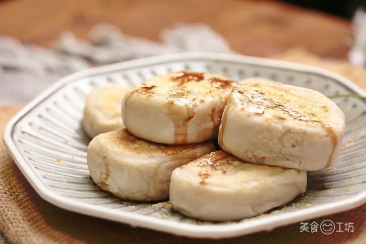 这是年糕最幸福的吃法,烫嘴也要抢着吃
