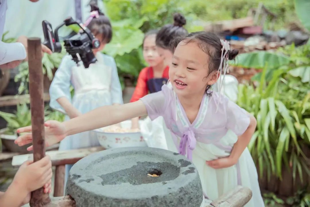 孩子们|太好玩！这个网红亲子游，看了分分钟就想去遛娃～