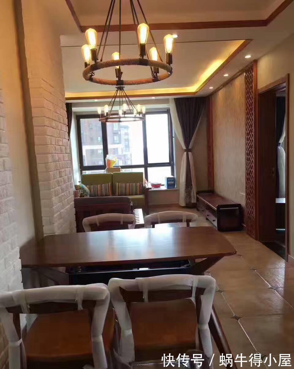地砖|刚验收的新房,中式风格却贴欧式地砖,不过很喜欢客厅吊灯