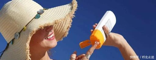 换季式变丑!皮肤爆痘又脱皮,来试试做这3件事“自救”