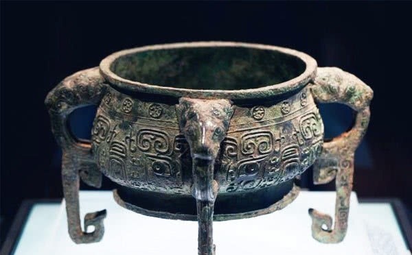 发现|再观“班簋”,从晦涩的铭文中,发现了一位鲜见于史册的功臣