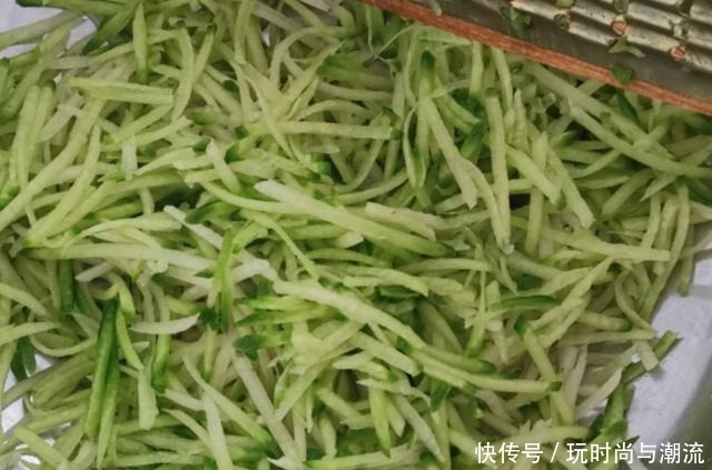 11月碰到此菜别心软,一次囤上20斤,晒干了腌起来,开胃下饭