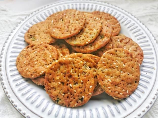 配方|免打发!无糖蔬菜苏打饼干,低脂低热量,配方详细步骤简单