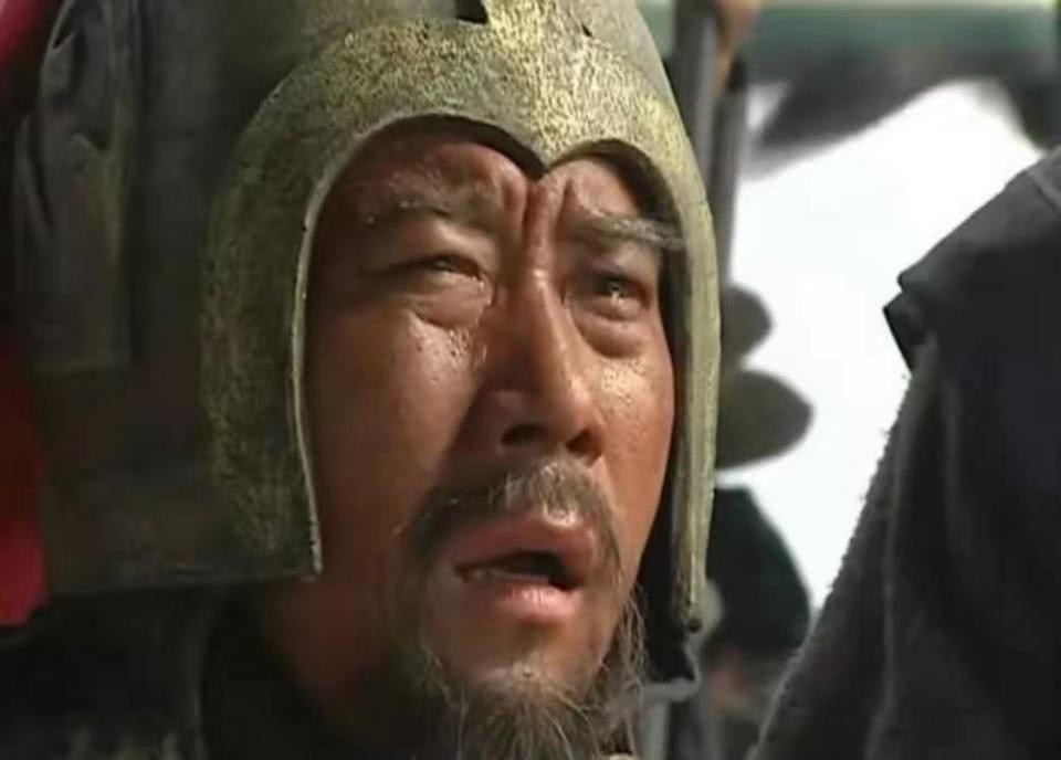 索超|索超战石宝时,急先锋明明有危险,关胜为什么不及时救他?