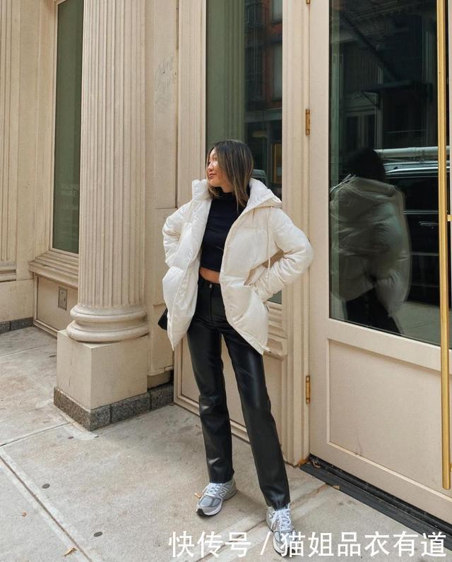 穿羽绒服时别随便搭鞋子，这3款才是品味女人的首选，又美又飒