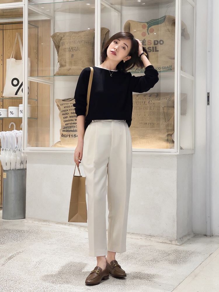 女生|秋季，小个子女生怎么穿搭？大衣搭配牛仔裤显高显瘦，高级又时髦