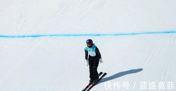 谷爱凌|自由式滑雪女子大跳台谷爱凌提前锁定决赛 杨硕瑞遗憾止步！