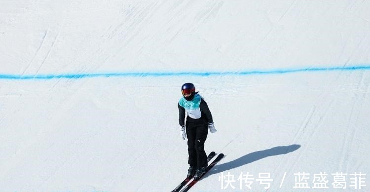 谷爱凌|自由式滑雪女子大跳台谷爱凌提前锁定决赛 杨硕瑞遗憾止步!