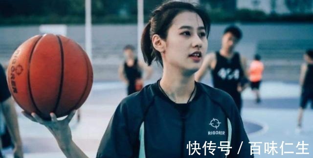女裁判|真人版“赤木晴子”中国最美篮球女裁判,姓氏却很多人不会读!