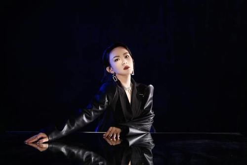 环球音乐宝藏女声TIFA陈梓童加盟“乘风破浪的姐姐”第二季