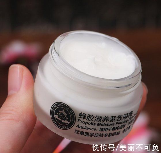 护肤品 女人别舍不得保养,身边这些“不起眼”的护肤品,效果挺好还不贵