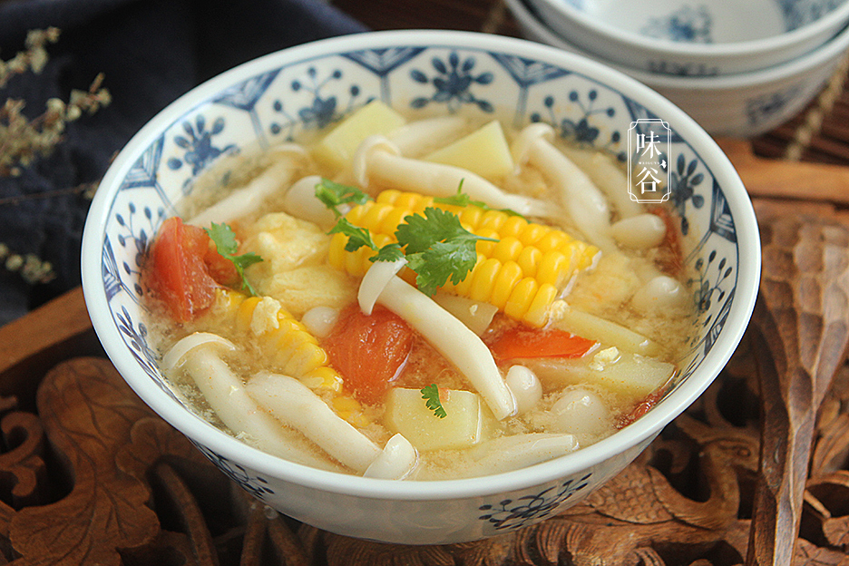 鲜香|入秋后要多喝的快手汤，鲜香不腻，简单不减营养，比骨头汤还好喝