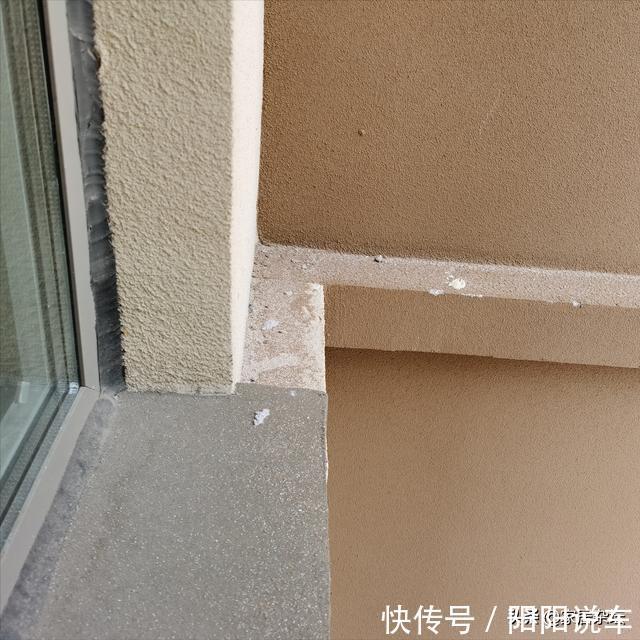 线条|腰线房一般在几层？腰线层的房子有哪些缺点？为何有腰线层？