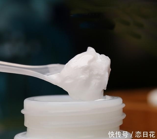 冬天皮肤干燥怎么办？用这3种护肤品，皮肤水嫩不紧绷