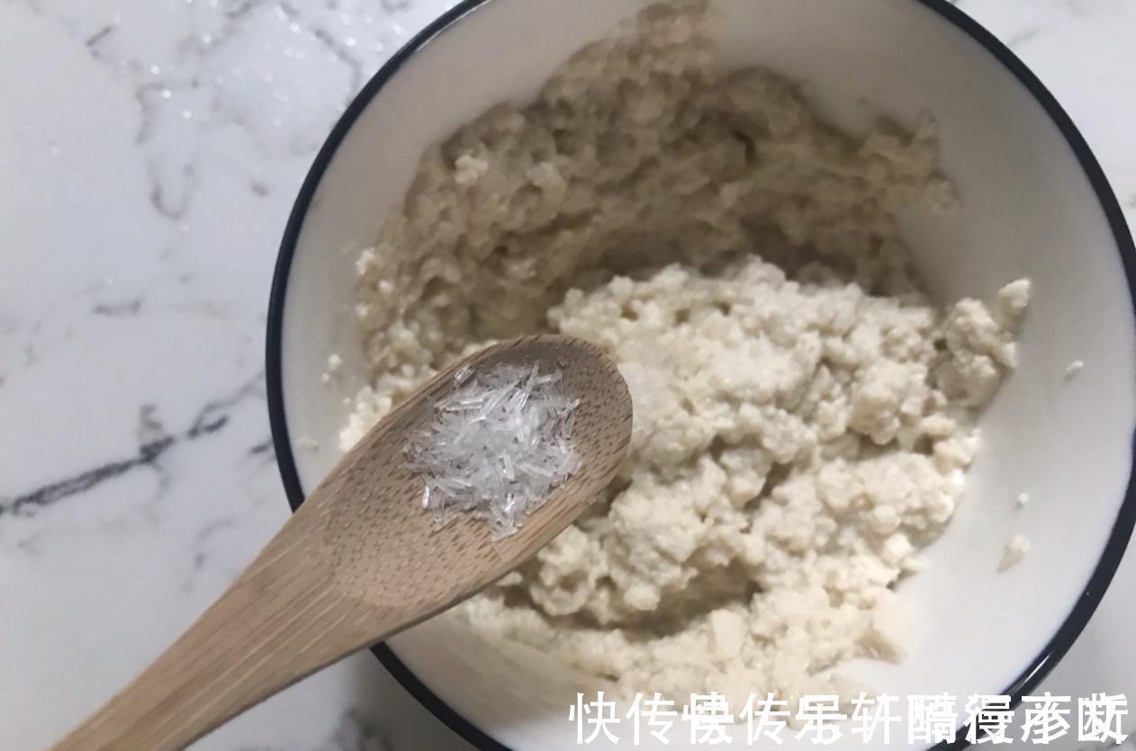 虾仁炒鸡蛋|从小吃到大的小葱拌豆腐，鲜美爽口，怎么吃都不腻