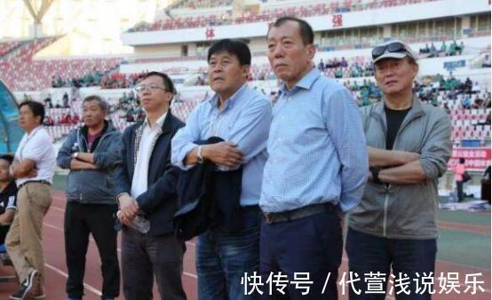 名帅|难以置信!他曾是中国足坛冠军名帅,却因拒绝球员吃饭邀约被架空