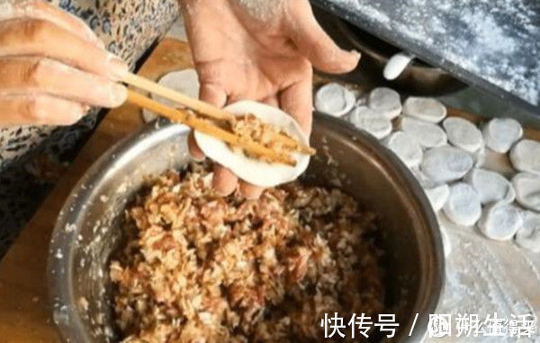白菜饺子焯水直接包是不对的教你最正确做法，太香了
