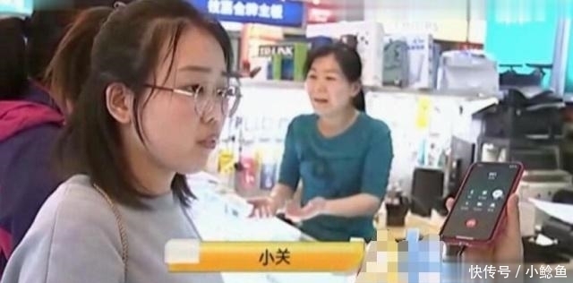 出门|女子新买iphone手机，刚出门就坏了，商家：她很懂手机，试了1个小时