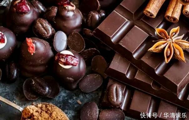 吃了十多年巧克力,才知道上面的凹槽是干什么用的,多数人都误会