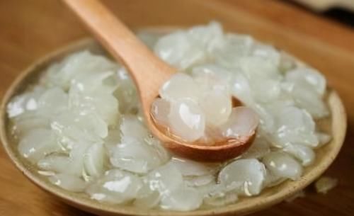 女性想要皮肤好,推荐3种食物,袪皱淡斑,补血养气