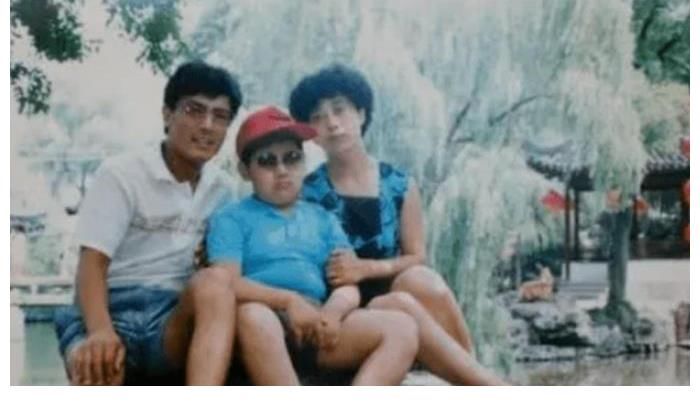 杨光今|靠毕福剑捧红，被导演怒骂“滚出娱乐圈”，盲人杨光今现状怎样？