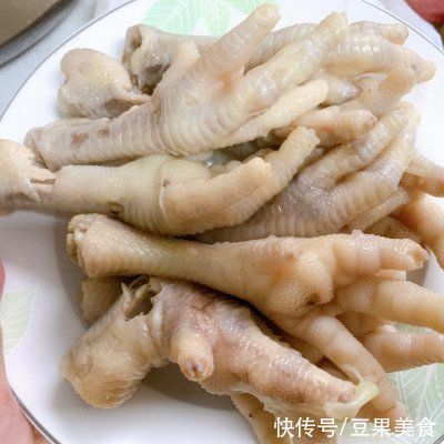 蒜蓉辣酱|酱香鸡爪的绝味秘籍，成功征服我的胃