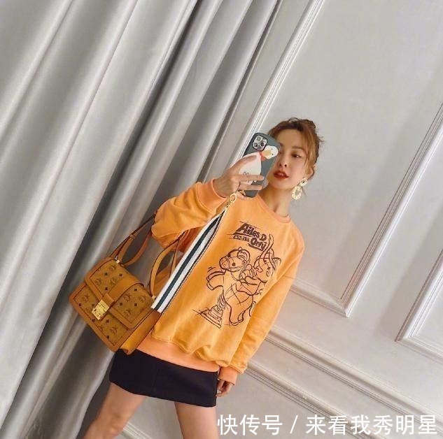 披头散发 女人别再披头散发了,太显老!今年流行这5种发型,减龄显脸小