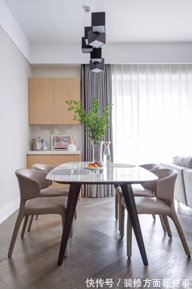 鞋柜|148平现代风四居室,让空间充满了安静舒心的氛围感