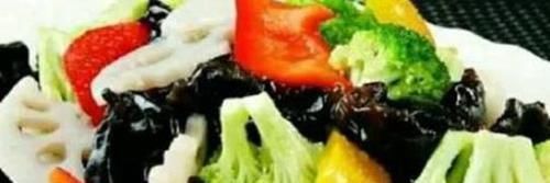 聪明女性要多吃3种食物，淡化皱纹、滋润肌肤，好处多多！