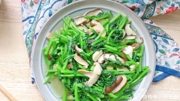 被人称为“天然安眠药”,每天炒一盘,养心安神,一觉睡到大天亮