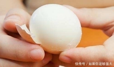 |搞笑吃鸡390:医疗兵的秘密,敌人变身烟雾王!这难道就是神仙?