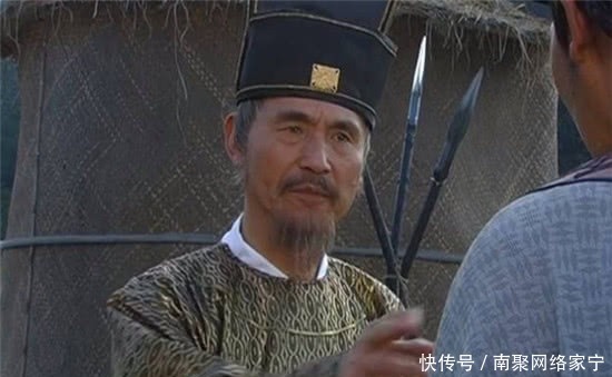 偷偷|朱元璋偷偷在大臣衣服上烫个洞，一年后洞还在，朱元璋：掌管户部