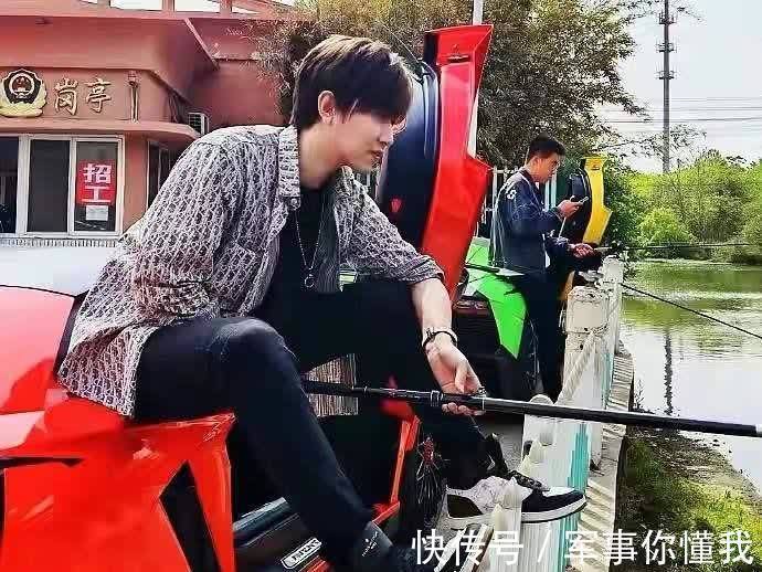 MR白冰高档餐厅请吃饭,却惹得男粉丝当场吃醋?宠粉达人实锤!