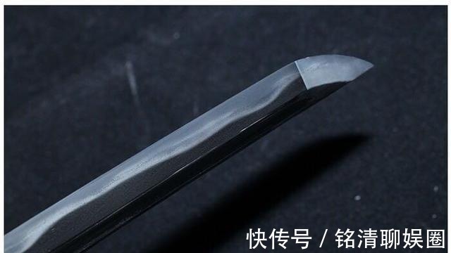 刀匠!网友花了12万的年终奖, 买了一把日本武士刀, 你觉得怎么样