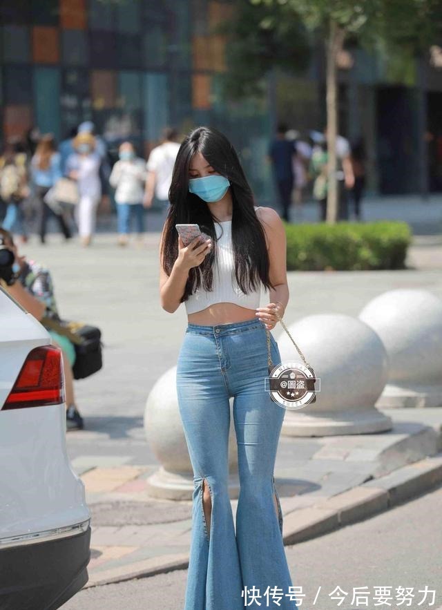 穿搭 魅力十足的瑜伽裤穿搭舒适不失自在感，拉伸身材曲线，温柔浪漫！