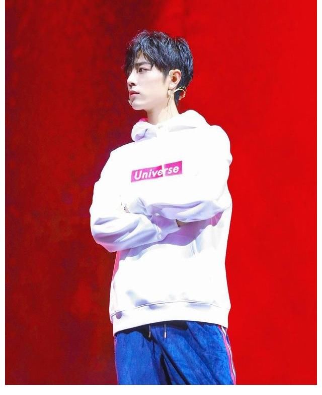 肖战代言品牌提前揭晓发布会内容，肖战出现在封面，大概率参加