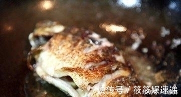 煎鱼万万不可直接下油锅!记住3点,保证煎好的鱼不破皮也不粘锅