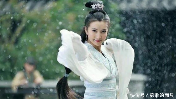 貂蝉|曹操把貂蝉送给关羽后，为何第二天就自尽了？关羽对她做了什么？