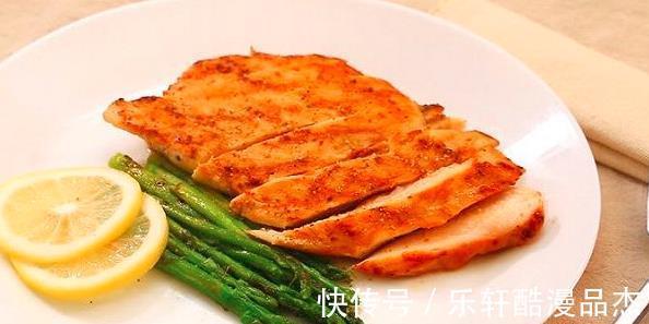美食|今天我们就用鸡胸肉来制作一款美食，制作简单