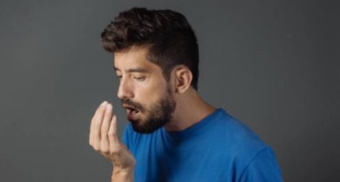摇篮|口腔出现3个表现，最好去医院检查一下，提前将胃病扼杀在摇篮！
