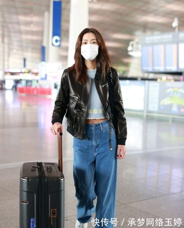 早秋|今秋火了一种穿法:“上短下长”,显瘦显高又时髦,小个子也适合