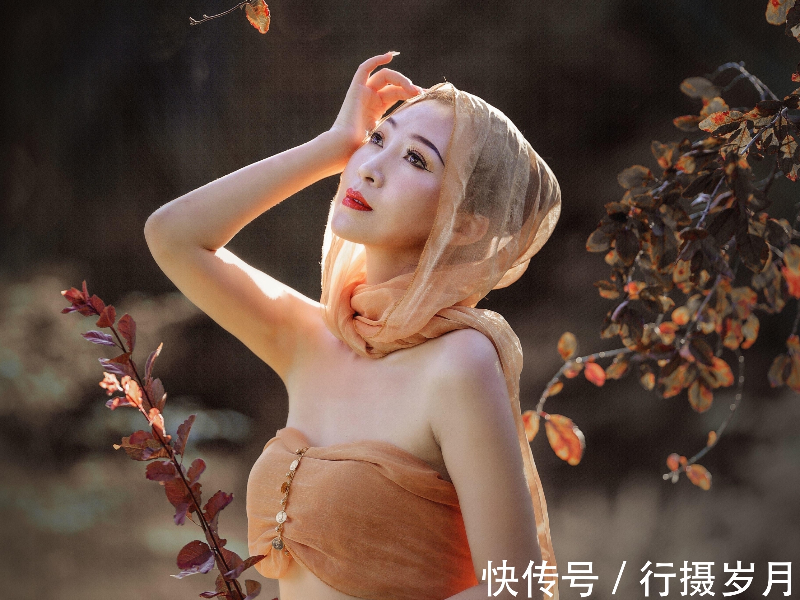 燕楼!一曲知音何处寄,流水无声,缘落情无计