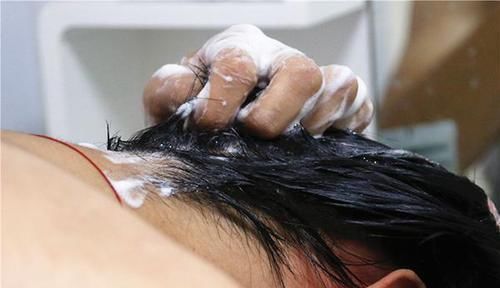 让头发越洗越少的习惯,不少人依然在犯,若你没有,发质不会差