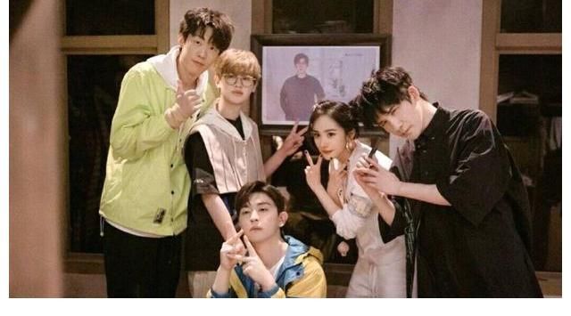 密室大逃脱|作为一档网络综艺,它凭什么一直那么火?连续三季位列热榜前三