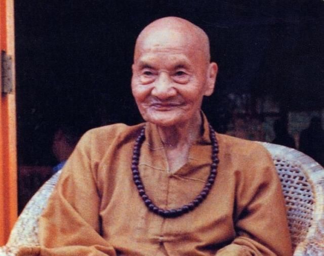 一位老僧说:当你落魄了,连亲人都“瞧不起”你,请牢记这三句话