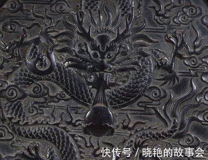 果盒!清代紫檀木雕·祥云龙纹果盒