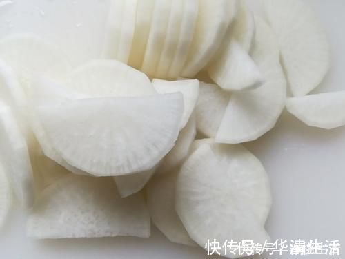 好坏|建议中老年人:不管家庭条件好坏,隔三差五吃这道菜,常吃腿脚硬朗,低脂高钙,牙口好